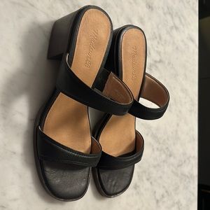 Unworn Madewell The Saige Double Strap Sandal in Leather. Black. 10.5